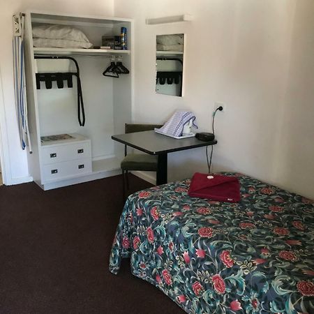 Travelway Motel ポート・ピリー エクステリア 写真